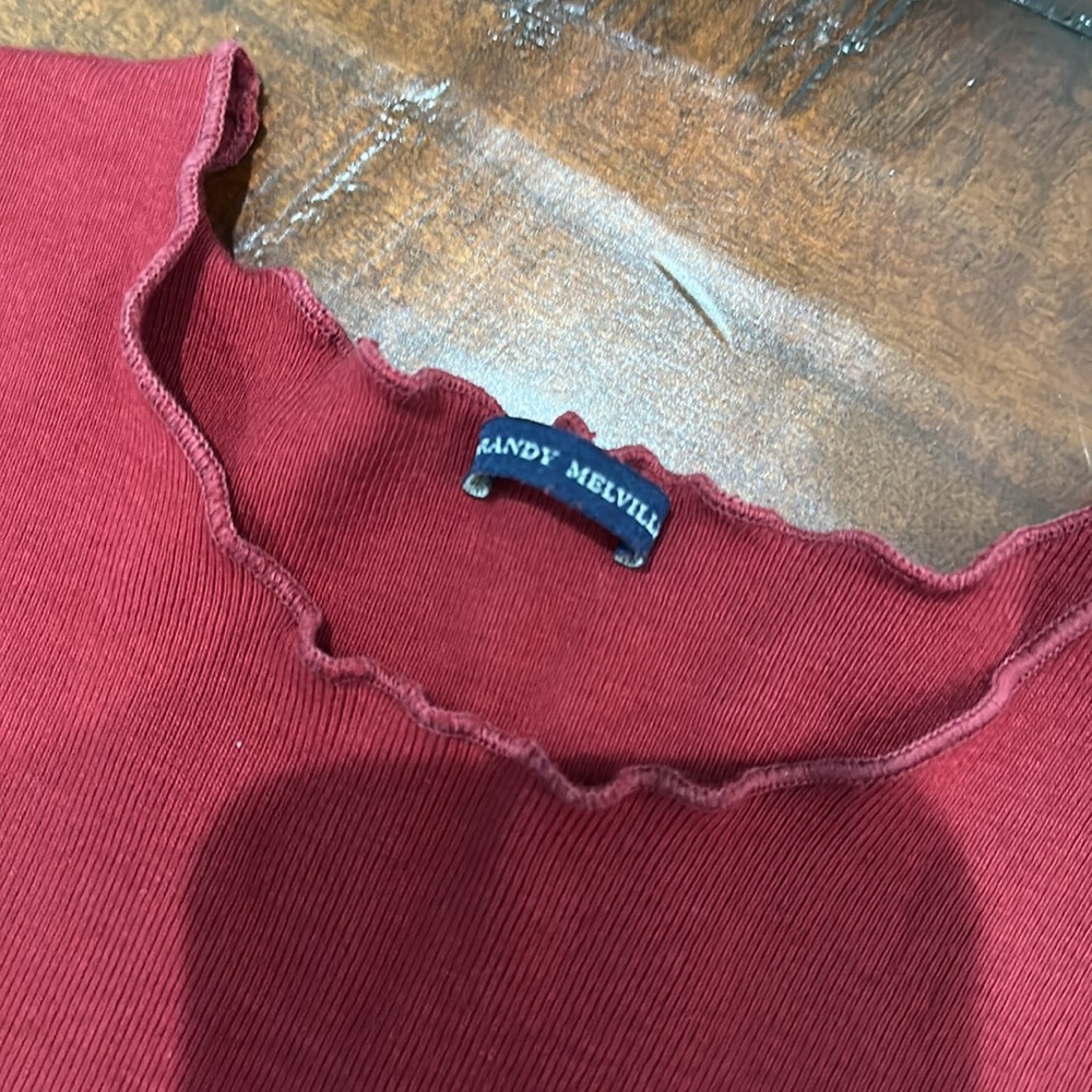 Brandy Melville Ruffle T-shirt - Picture 3 of 3